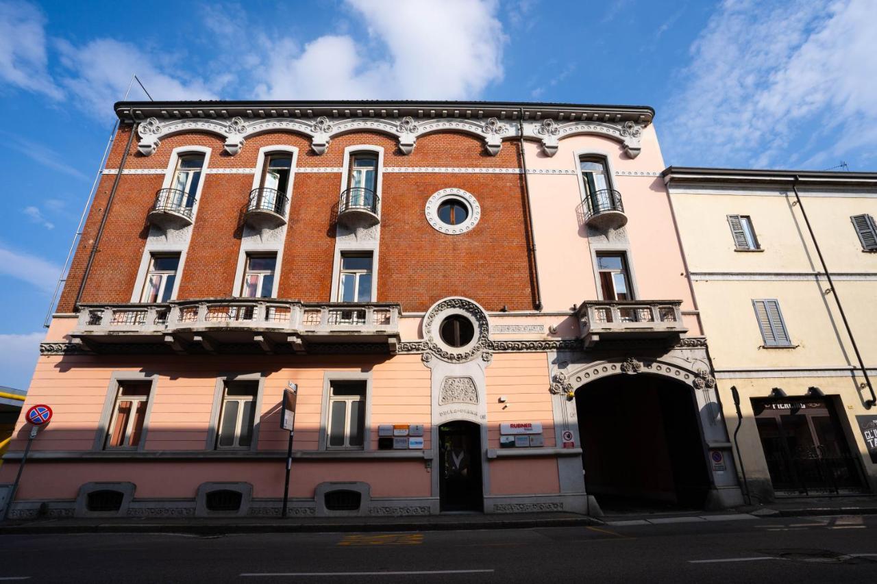 V12 Apartments - Vittoria 12 Новара Экстерьер фото